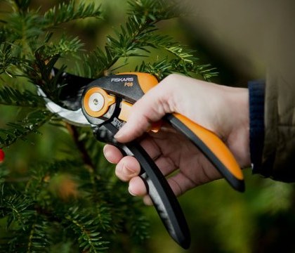 Les vidéos de la marque FISKARS, outils pour le jardinage 